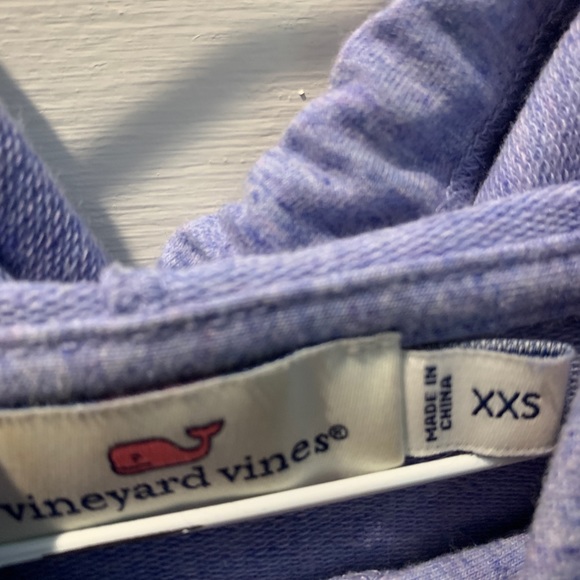 Vineyard vines purple hoodie - Picture 3 of 3